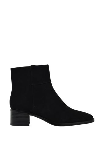 Γυναικεία μποτάκια Clarks Wrenn Top 26300000 μαύρο δέρμα καστόρ